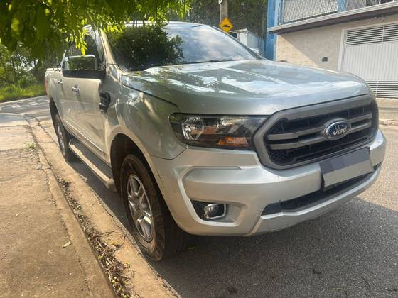 FORD RANGER 2.2 XLS 4X4 CD 16V DIESEL 4P AUTOMÁTICO